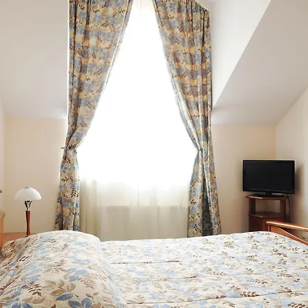 Amicus Hotell