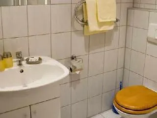 Amicus Hotell 3*